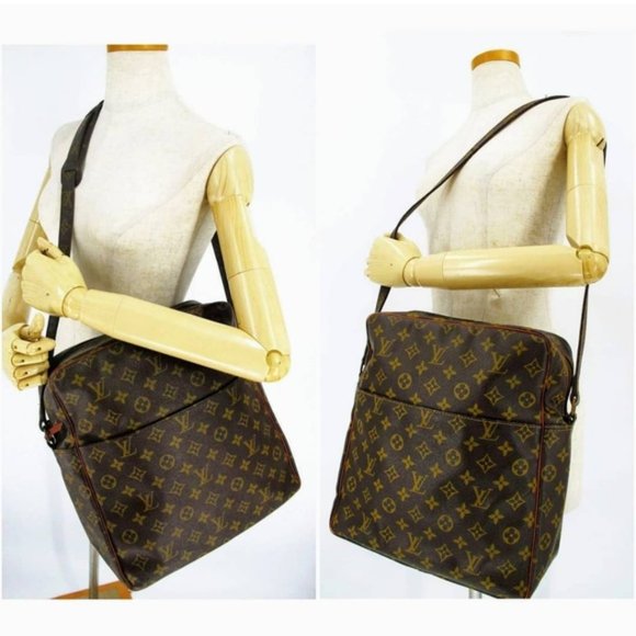 Louis Vuitton Other - 🥳HP🥳 Louis Vuitton Monogram Marceau GM Bag